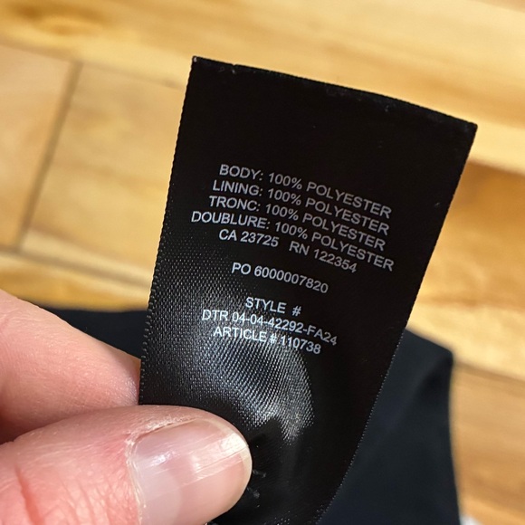 Wilfred Rocco Vest - Picture 10 of 10